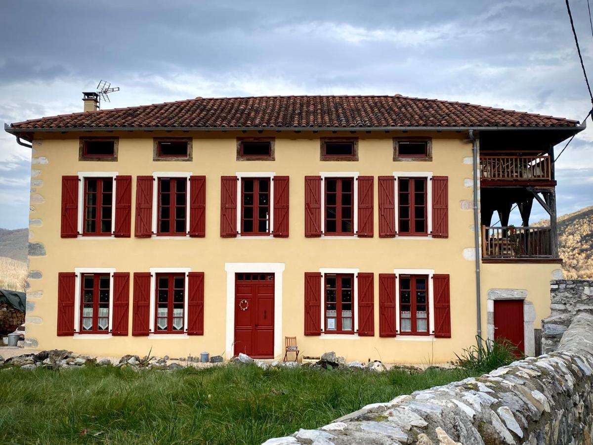 A L'Oree Du Cagire Juzet-d'Izaut Exterior photo